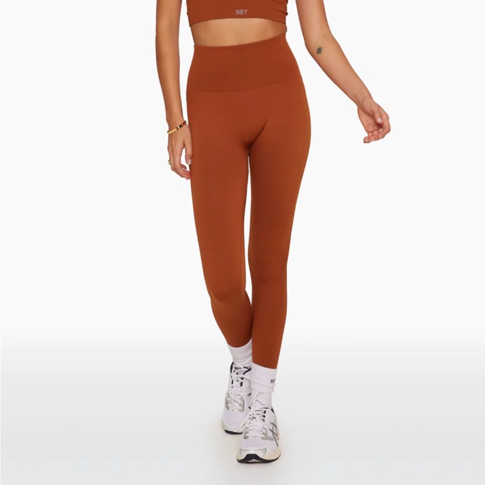 Workout leggings never worn!!